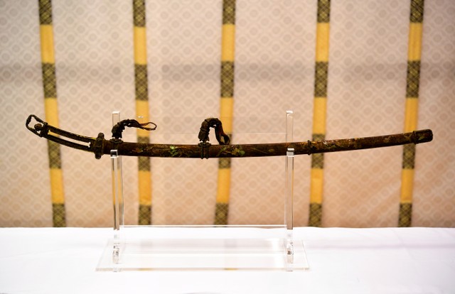 "金地螺钿毛拔形太刀"的实物=摄于2016年9月26日