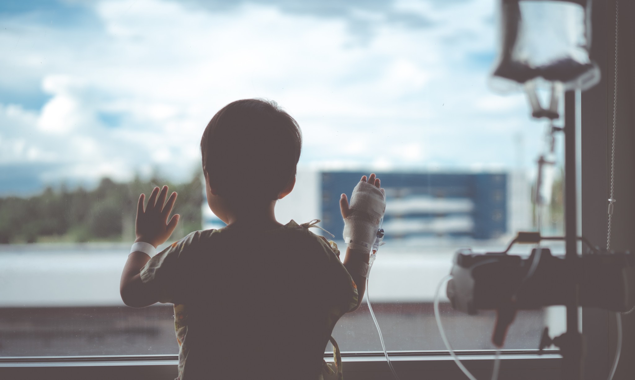 子どもがケガで入院すると コロナ禍で面会制限 退院まで会えません 1カ月会えなくなった親子の悲鳴 まいどなニュース