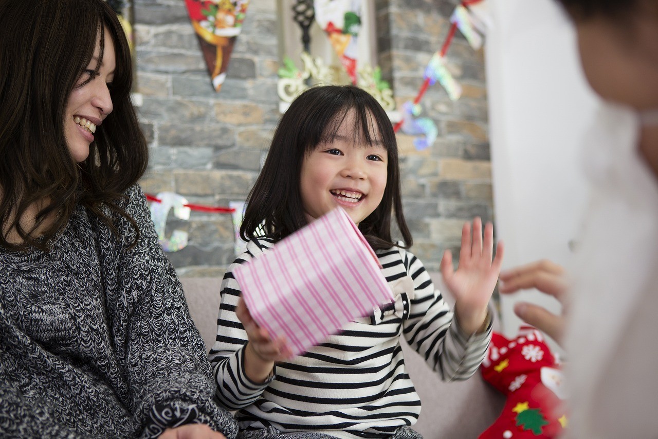 サンタいつまで信じる 実は子どもが大人に 配慮 してるかも まいどなニュース