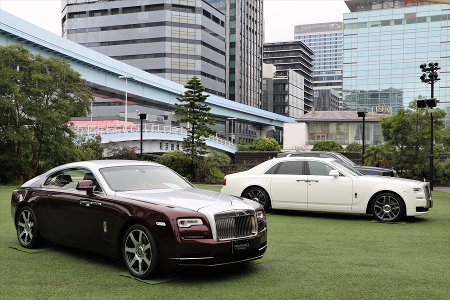 ロールスロイス初のsuvに試乗 4700万円の 魔法の絨毯 を運転する緊張感 総額5億円 の車が並ぶイベント潜入 まいどなニュース