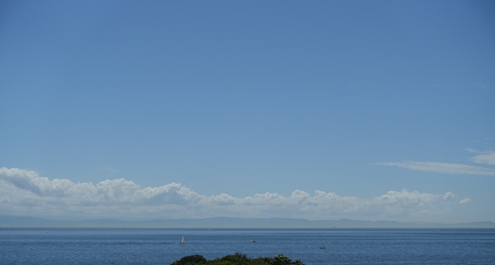 180度パノラマ絶景 水平線が見渡せる駅 が話題 写真を投稿したら 鉄道会社も驚く反響に まいどなニュース
