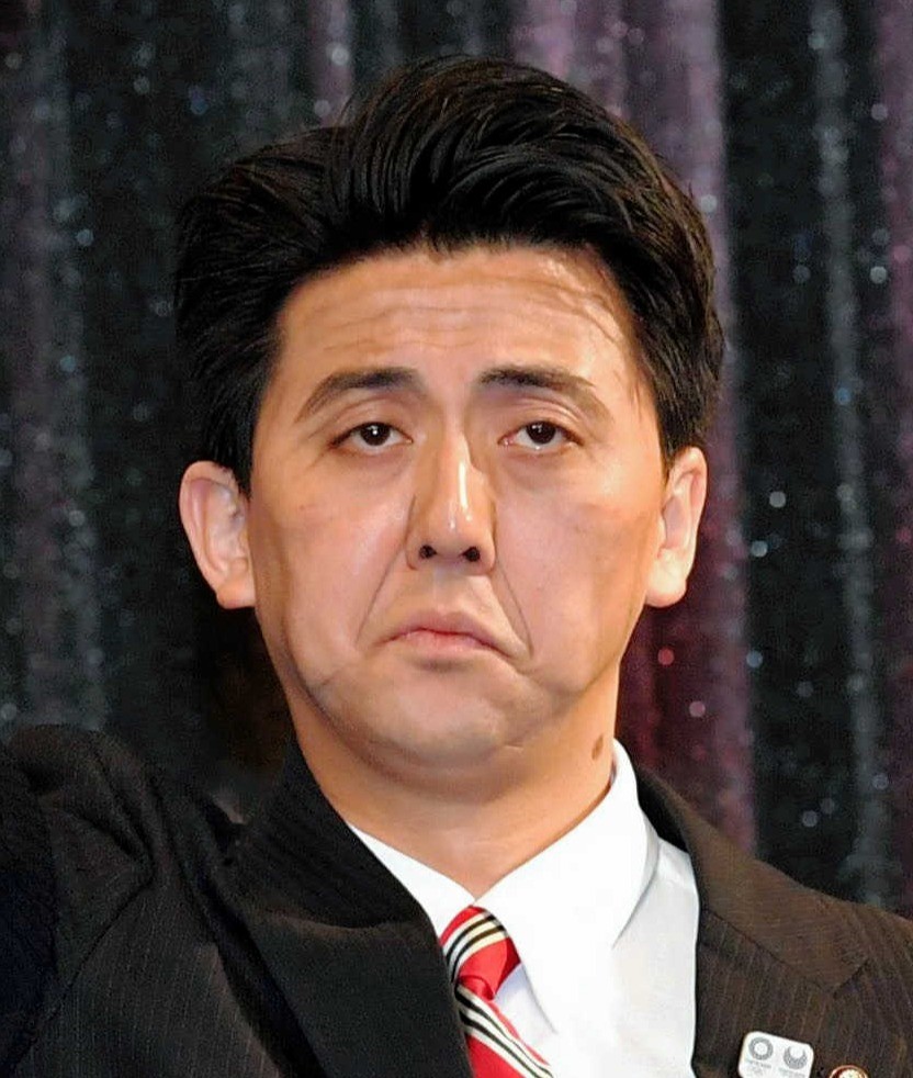 安倍晋三氏 公認 のモノマネ芸人が哀悼 何度も笑って迎えてくださった よろず ニュース