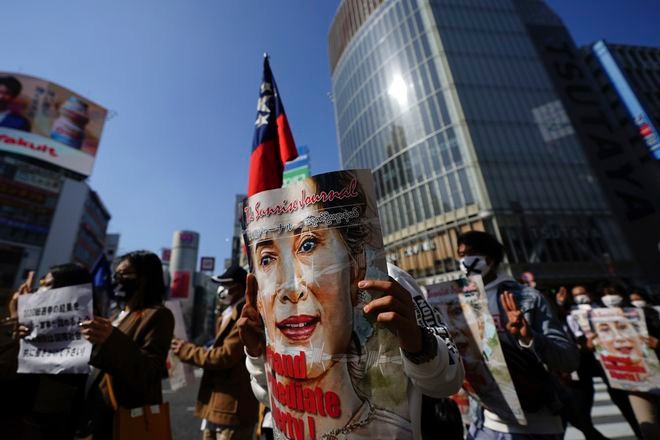 Myanmar people in Japan march in protest of military coup : The Asahi Shimbun - Vimarsana News