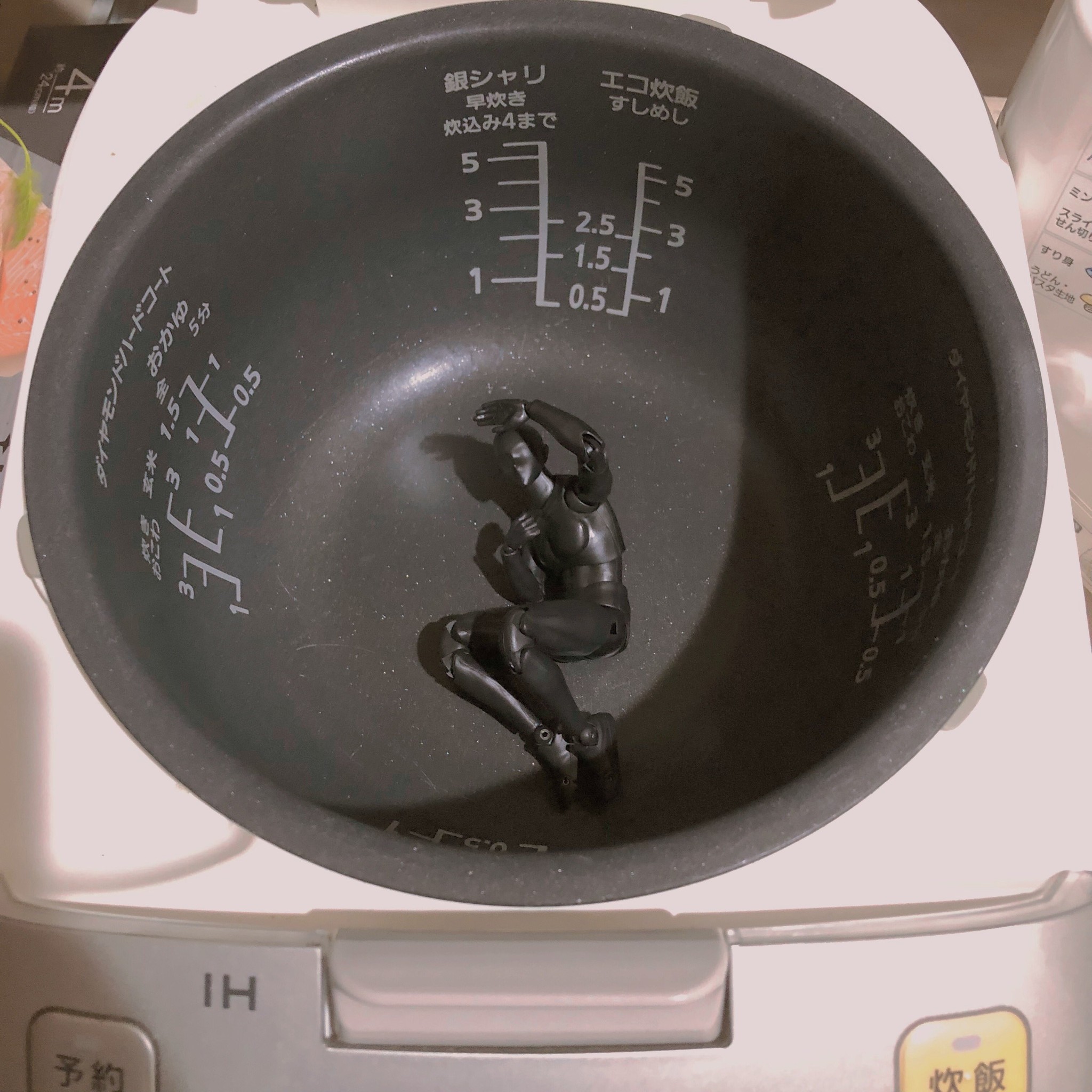 デッサン人形が行方不明 うわっまぶしい いや そこにおったんか い ドッキリ被害者に聞いた まいどなニュース