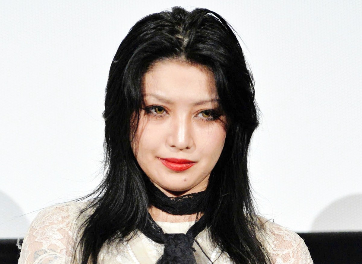 救急車蹴って逮捕 鬼束ちひろ容疑者 示談が成立しない可能性も 交渉相手が行政なら公務の妨害に まいどなニュース 救急車蹴って逮捕 鬼束ちひろ容疑者 示談が成立しない可能性も 交渉相手が行政なら公務の妨害に まいどなニュース