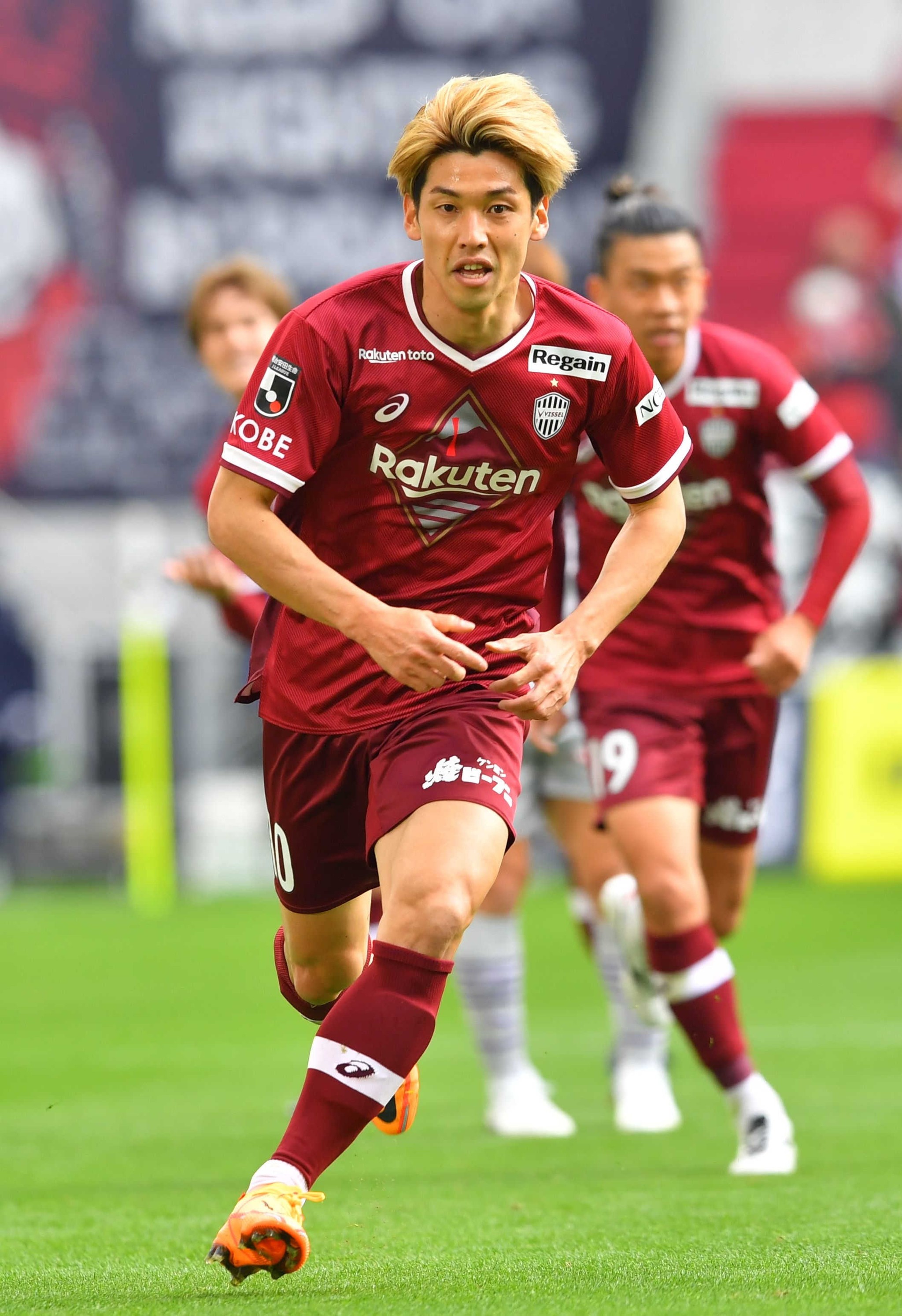 ヴィッセル神戸 奇跡の残留劇 ボクシングで盛り上げた ツネ様の私服着て見送りも 12年前の元選手が証言 吉田現監督も参加した みんな神戸を愛していた まいどなニュース