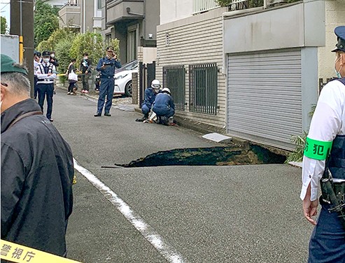 Shoddy tunnel work cause of road cave-ins in western Tokyo : The Asahi Shimbun - Vimarsana News