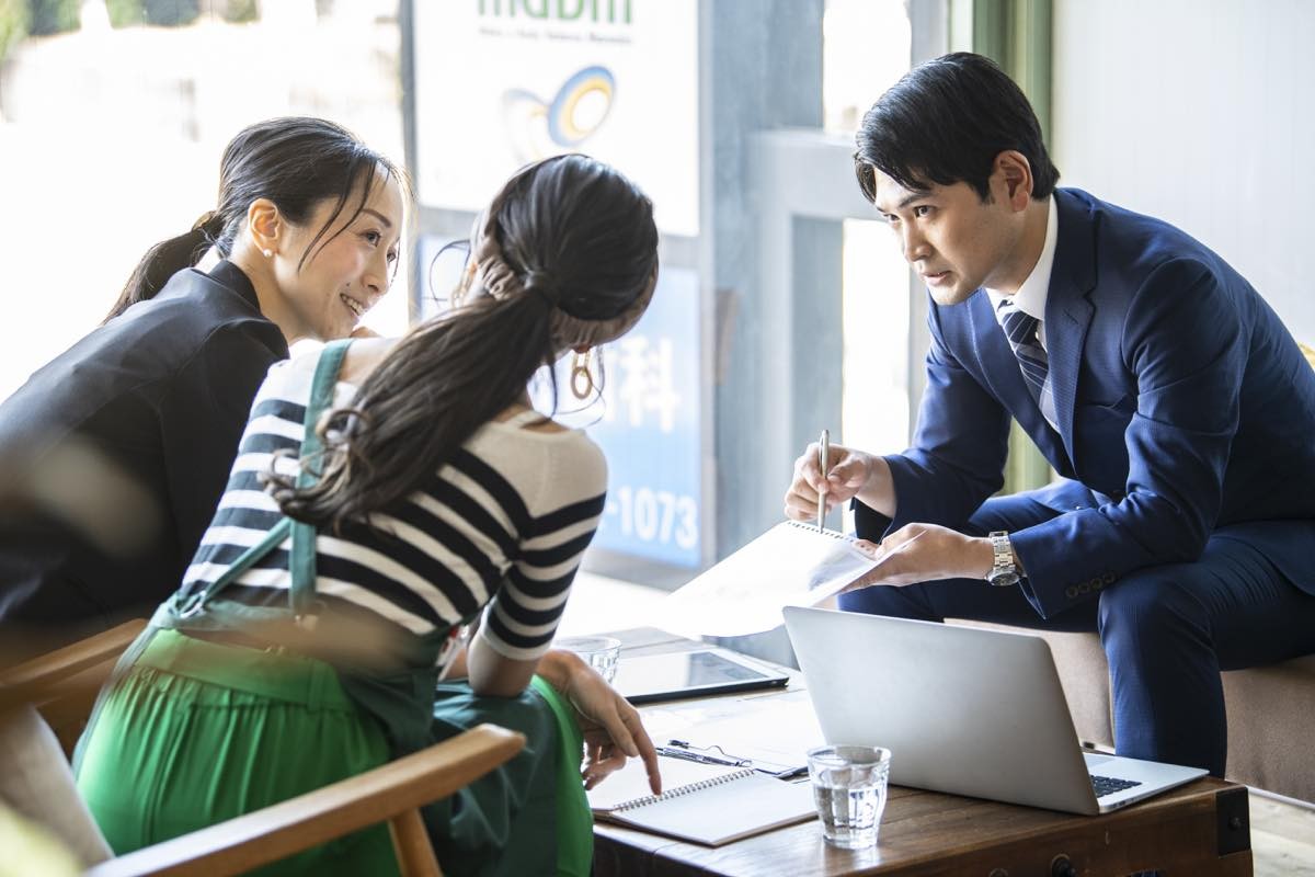男女ともに「1番就きたくない」と思う職種は？ 「ITエンジニア」「医療・福祉・介護」を超えたあの仕事｜まいどなニュース
