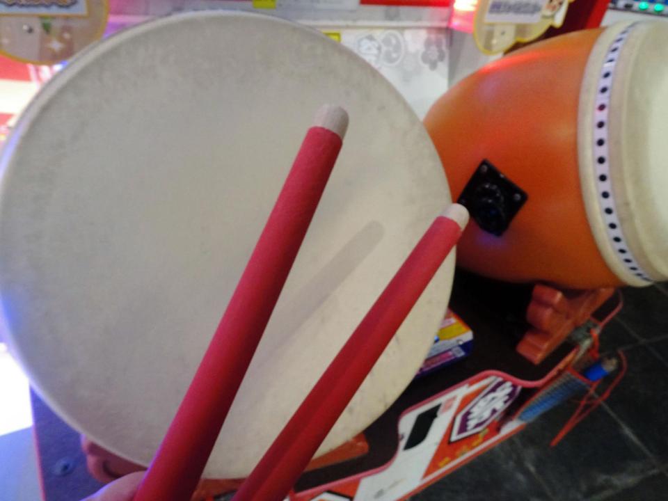 太鼓の達人 の太鼓盗難事件 犯人の窃盗手口から常習の可能性 背後関係の捜査も まいどなニュース