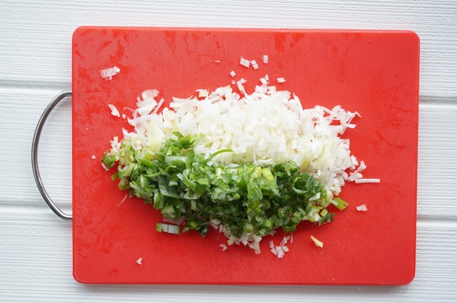 カゼをひいたら青ネギに白ネギ 均等に食べるのが まいどなニュース