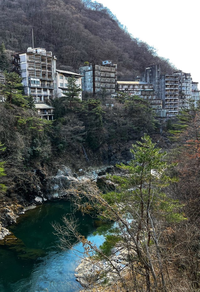 【不動産】中国人富裕層による「熱海」「箱根」の旅館の買い占めが始まる  [田杉山脈★]->画像>2枚 