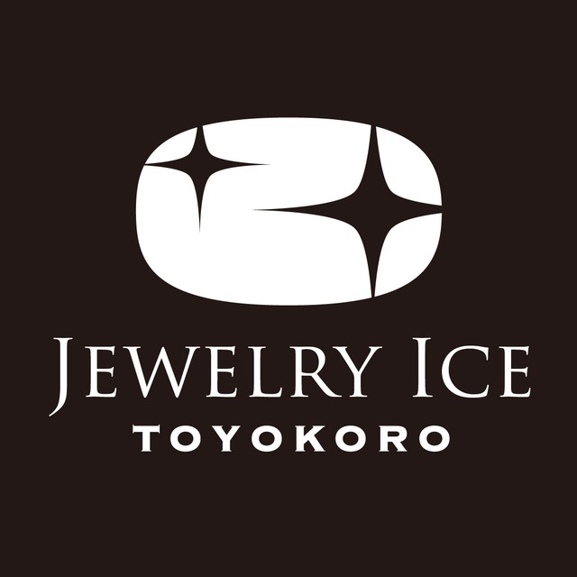 璀璨绝景化身黑白图腾 北海道「珠宝冰」跻身观光舞台