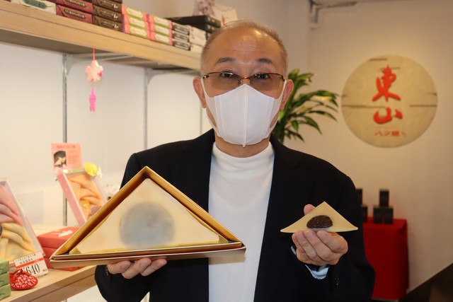 でかっ 京都土産の定番 生八ッ橋 が巨大化 重さ8倍 なぜ作った 老舗社長に聞くと 長年の夢でした まいどなニュース