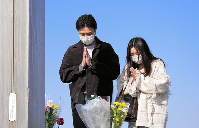 Mourners mark 10 years since 2011 earthquake and tsunami : The Asahi Shimbun - Vimarsana News