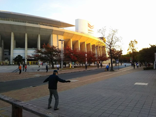 朝の静けさを破る ラジオ体操後の 雄たけび なぜ叫ぶのか 誰も知らない不思議な習慣 まいどなニュース