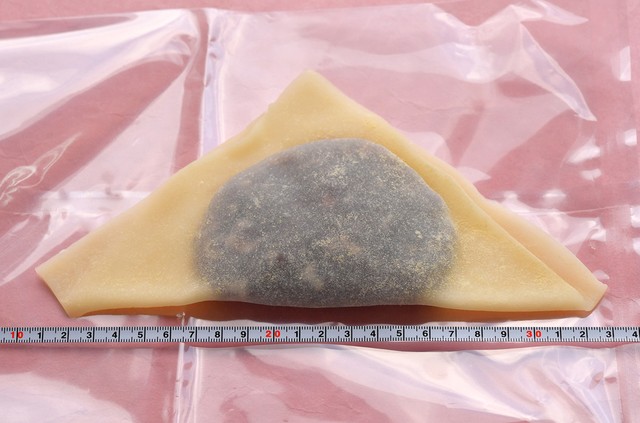 でかっ 京都土産の定番 生八ッ橋 が巨大化 重さ8倍 なぜ作った 老舗社長に聞くと 長年の夢でした まいどなニュース