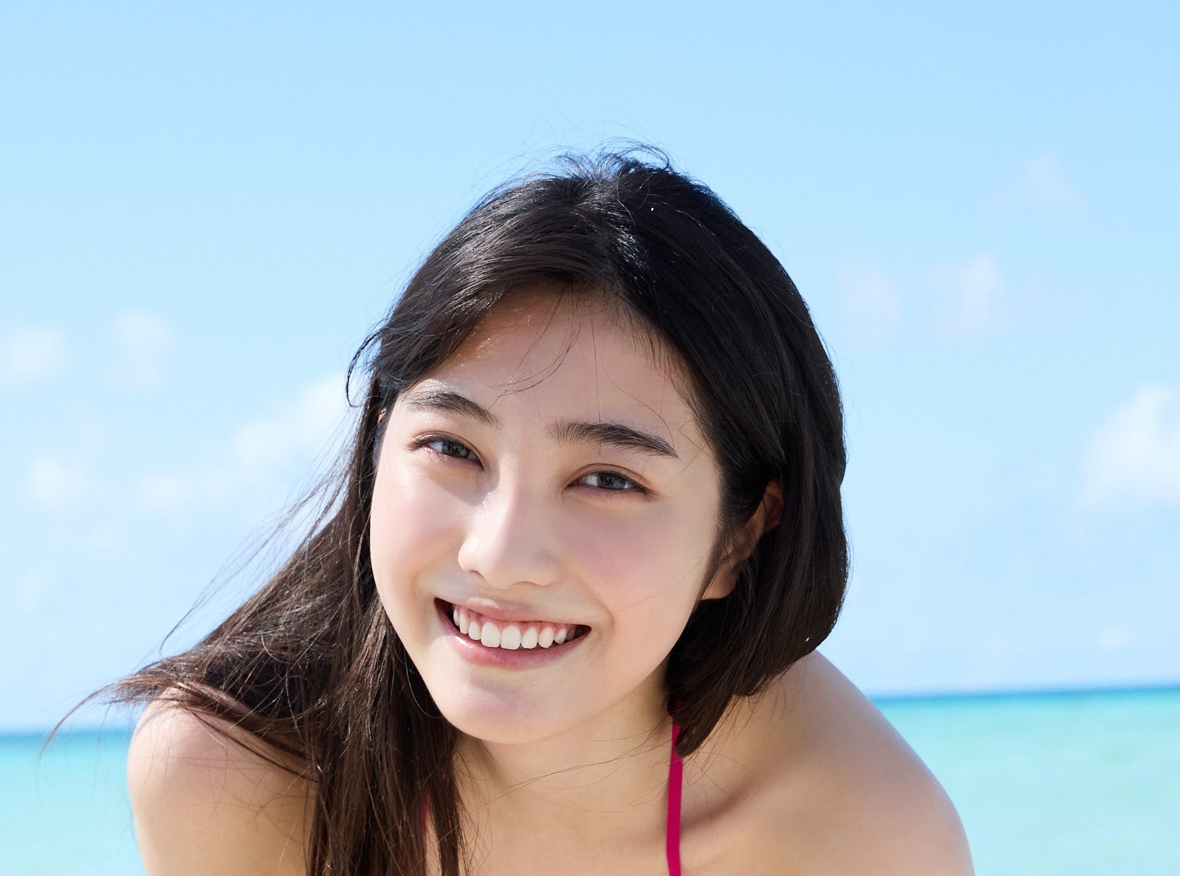 ヤンマガの女神 福田ルミカが17歳の輝き満載 初写真集「嬉しすぎて叫びたい気分」｜よろず〜ニュース