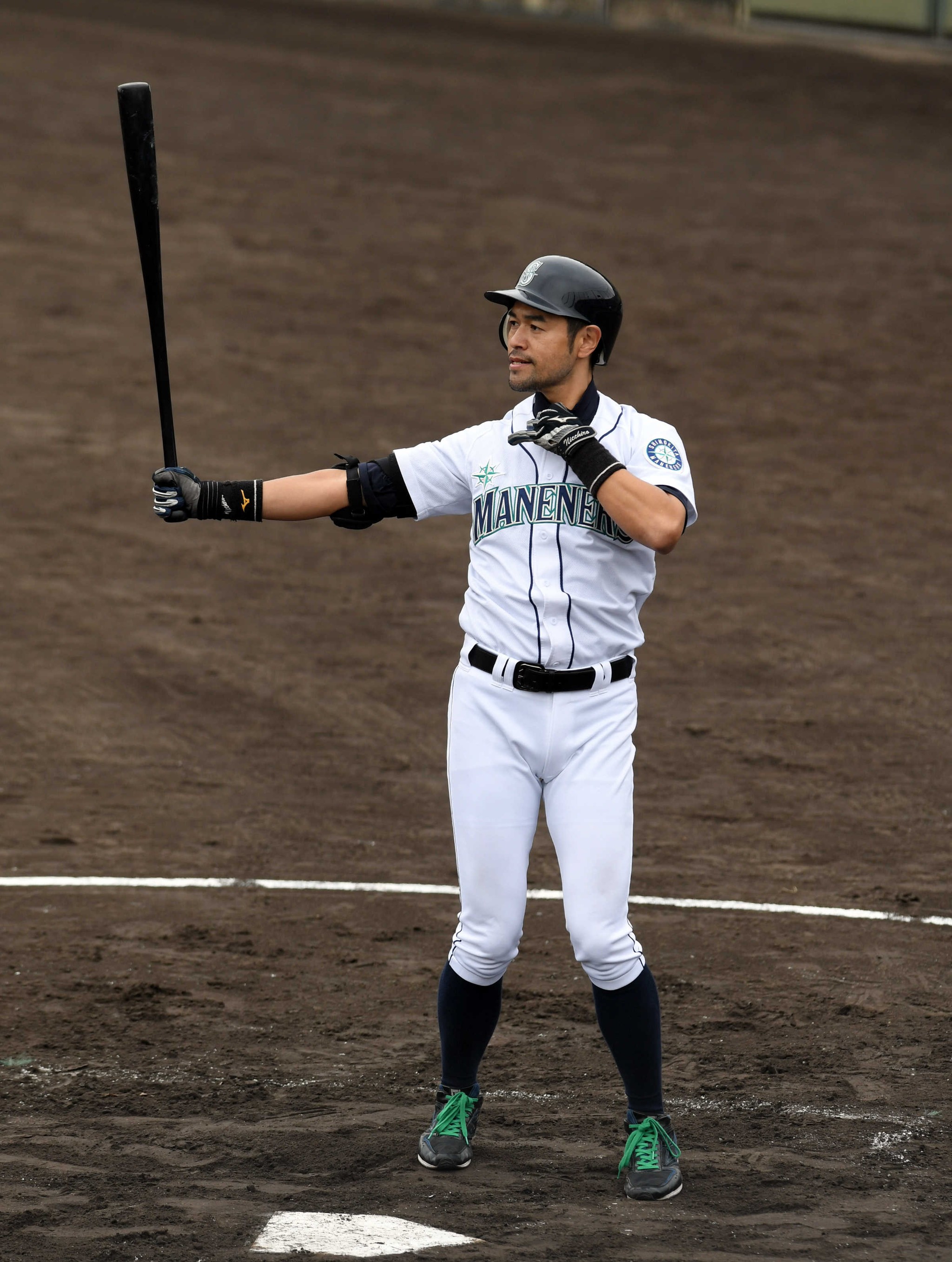 モノマネ芸人ニッチローが 日本労働調査組合 のイメージキャラクターに就任 きっかけは名前の 近さ まいどなニュース