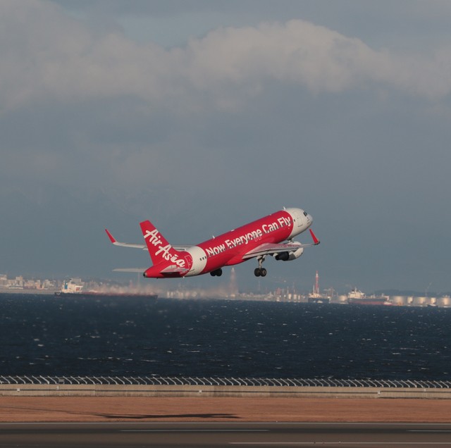 亚航日本讨论放弃经营疫情影响波及台北航班 朝日新聞中文网