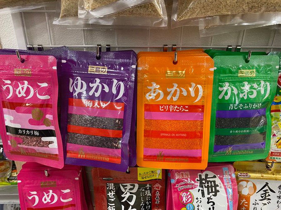 また知らない女がいる 三姉妹に古風な女が参戦 ふりかけ界の話題の真相を聞いた まいどなニュース