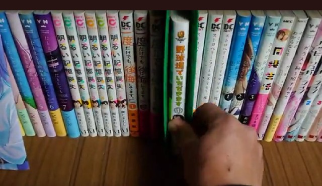 キツキツの本棚に あと1冊 スルッと 本を投入できる 器具が話題 書店員も絶賛 すごくほしい まいどなニュース