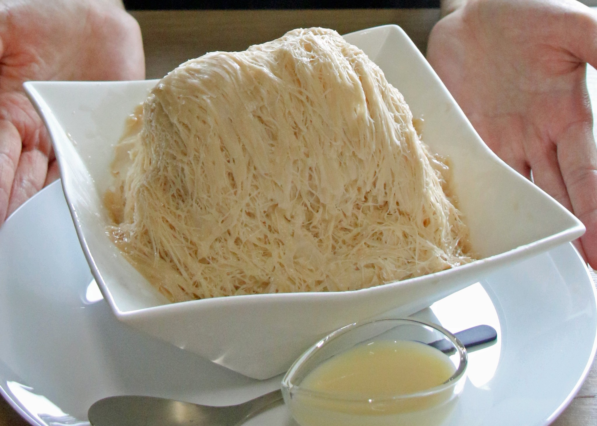 糸ピンス って知ってる そうめんじゃないよ 韓国生まれのかき氷 サクサク ふわふわ の新食感 まいどなニュース