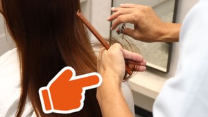 ヘアサロンでお客さんの髪を整えているあのひと、何してる？