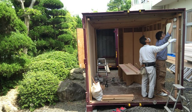 日本初 ４０００坪の廃校を犬猫保護施設に 無理なく循環する継続可能な取り組み Campfire キャンプファイヤー