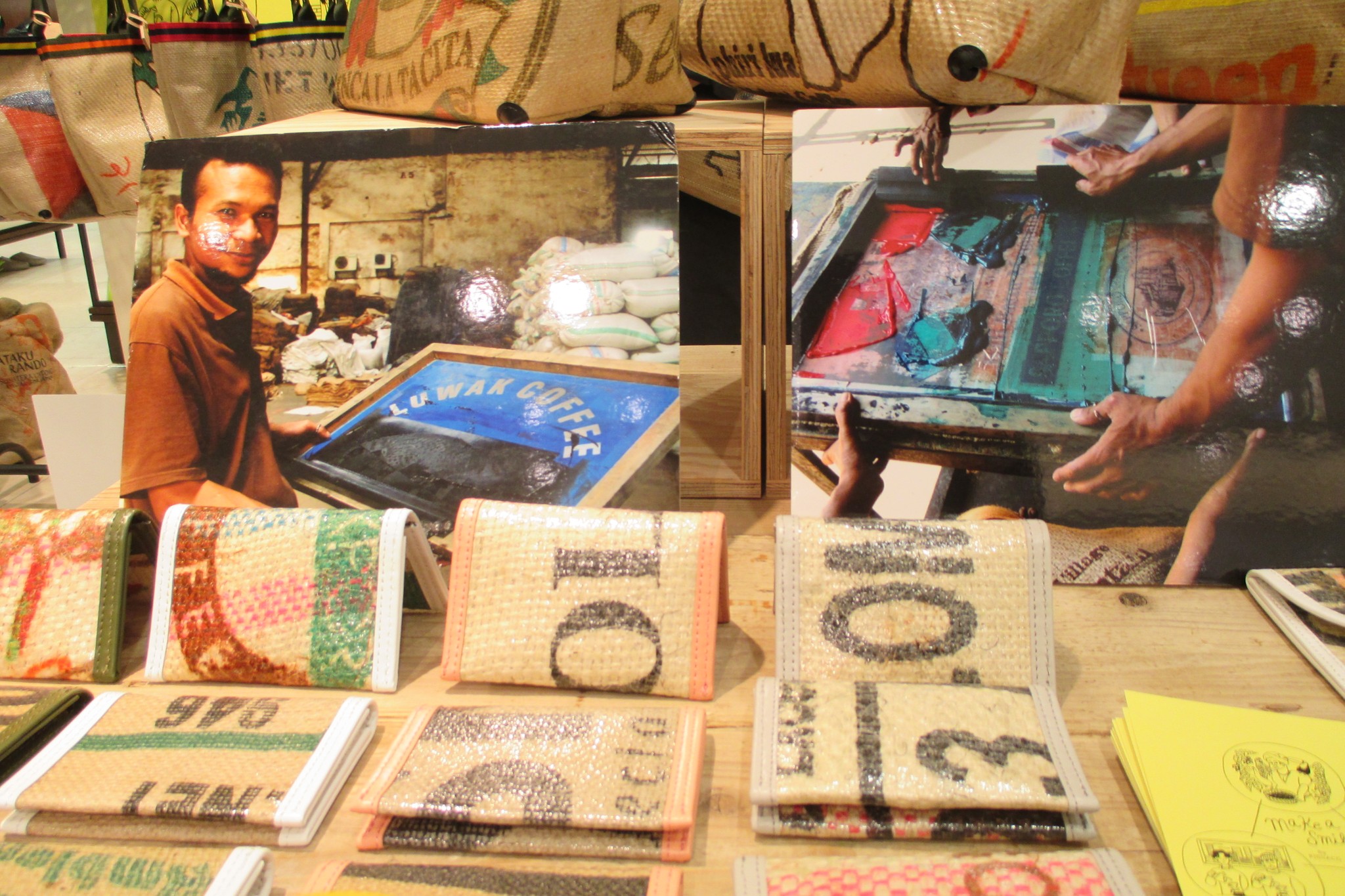 廃棄する麻袋が唯一無二のバッグに変身 仕掛け人の女性代表は人生いろいろだった まいどなニュース