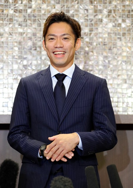 花滑名将高桥大辅宣布复出 "人生不能没有准轴"