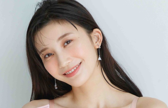 小倉ゆうか 特別な日に着けたい 新作を美ボディーにまとい笑顔 よろず ニュース