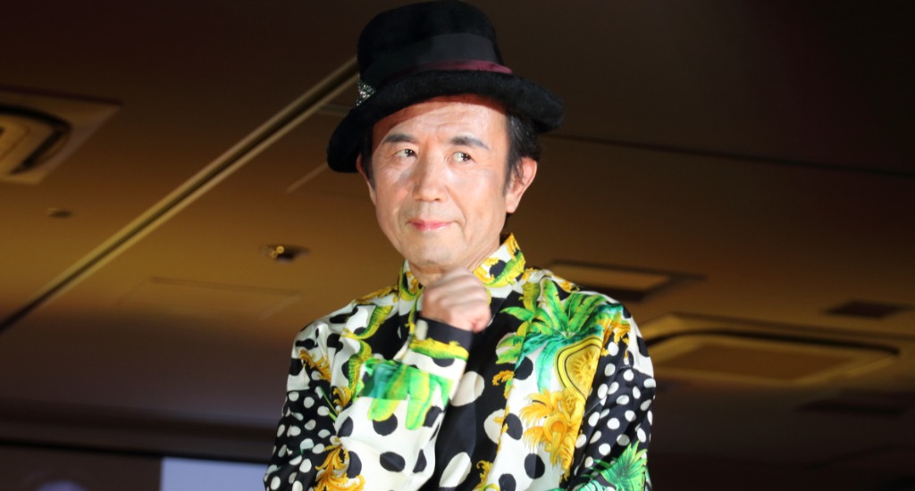 editor、エッセイ