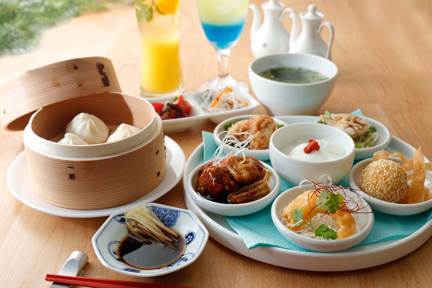 まさに飲む杏仁豆腐 神戸に爆誕 3層仕立て杏仁ドリンクは ここでしか飲めない味 まいどなニュース まさに飲む杏仁豆腐 神戸に爆誕 3層仕立て杏仁ドリンクは ここでしか飲めない味 まいどなニュース