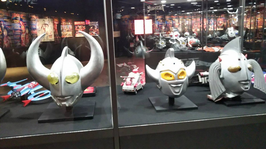 ウルトラマン がひらパーに集結 人気怪獣もスタンバイ 少年時代に舞い込んだような 特撮のdna 展 まいどなニュース