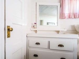 「わたしと東京」「髪形変えたワケ」をテーマにエッセイ募集！