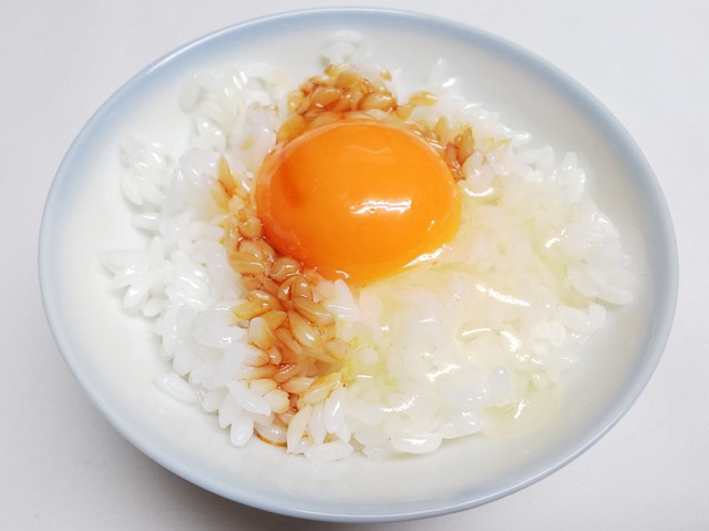 マスクに納豆がついてますよ って注意されたい リアルなマスクアクセサリー 最悪すぎて欲しいです まいどなニュース