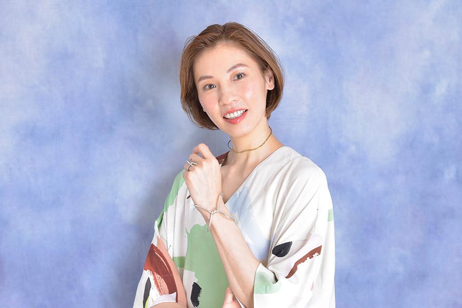 元宝塚花組男役スター 瀬戸かずやが 永遠に好きです と告白した相手とは まいどなニュース