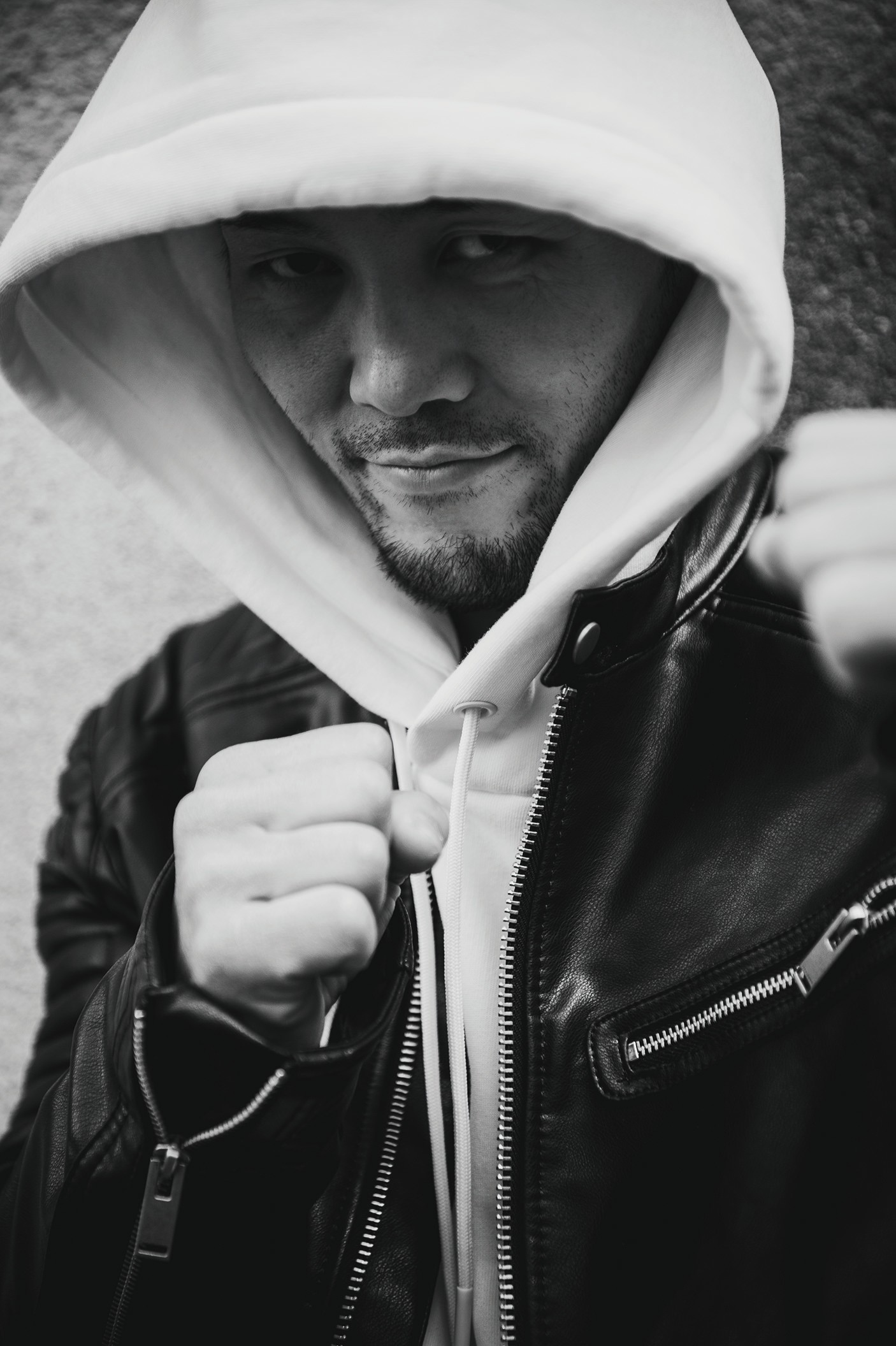 まるで高級ブランドの写真集 尼崎市が発刊したブランドブックで街が誇る この魅力を届けたい まいどなニュース